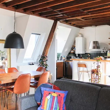 Charming 66 Sqm Attic Flat Apartment *